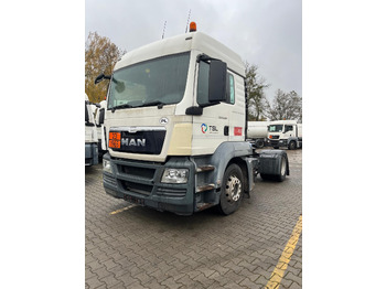 : фото в шапке страницы