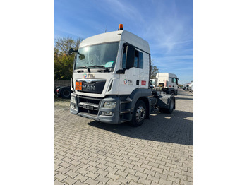 : фото в шапке страницы