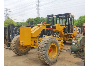 : фото в шапке страницы