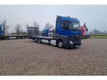 : фото в шапке страницы