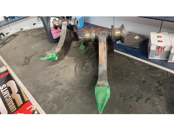 : фото в шапке страницы