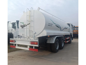 : фото в шапке страницы