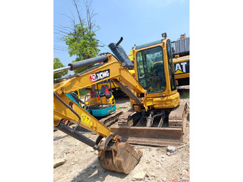 : фото в шапке страницы