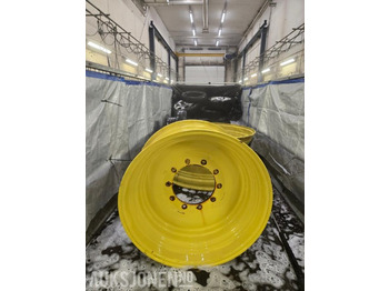 : фото в шапке страницы