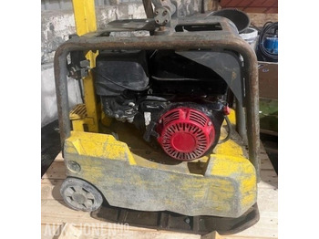 : фото в шапке страницы