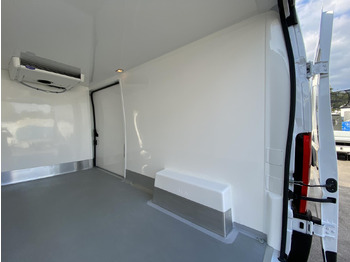 PEUGEOT BOXER L3H2 180PS CONFORT 335 / FRISCHDIENST BIS 0 + XARIOS 300 12-230V в лизинг PEUGEOT BOXER L3H2 180PS CONFORT 335 / FRISCHDIENST BIS 0 + XARIOS 300 12-230V: фото 2