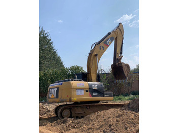 : фото в шапке страницы