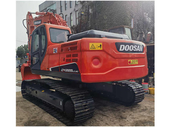 Original Korea made Used Doosan DX225LC DX225 Crawler Used Excavators 25t Working Good Model в лизинг Original Korea made Used Doosan DX225LC DX225 Crawler Used Excavators 25t Working Good Model: фото 1