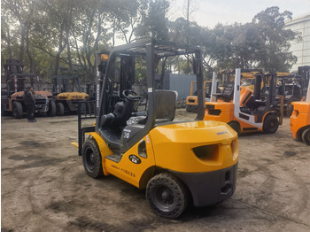 Komatsu FD30 forklift в лизинг komatsu FD30 forklift: фото 4