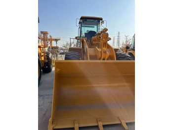 : фото в шапке страницы