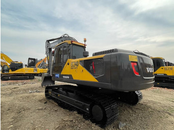 : фото в шапке страницы