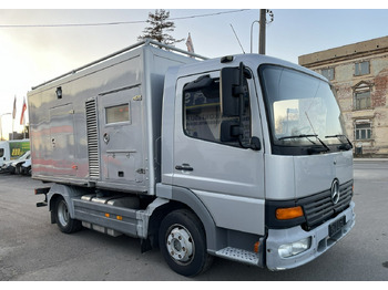 : фото в шапке страницы