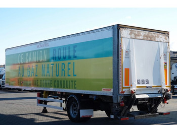 : фото в шапке страницы