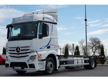 Грузовик-контейнеровоз/ Сменный кузов MERCEDES-BENZ Actros 1845