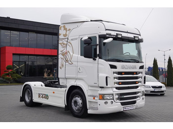 : фото в шапке страницы