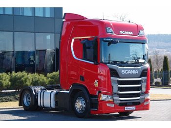 : фото в шапке страницы