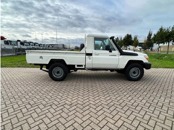 Toyota Land Cruiser HZJ79 4x4 4.2D Single Cab - EURO 3 - NEW!! 6 UNITS directly available в лизинг Toyota Land Cruiser HZJ79 4x4 4.2D Single Cab - EURO 3 - NEW!! 6 UNITS directly available: фото 5