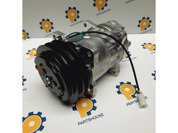 : фото в шапке страницы