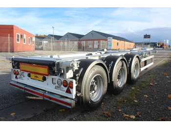 : фото в шапке страницы