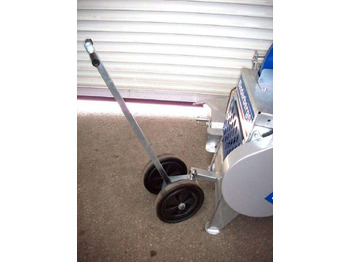 : фото в шапке страницы