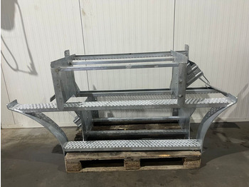 : фото в шапке страницы