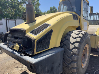 : фото в шапке страницы