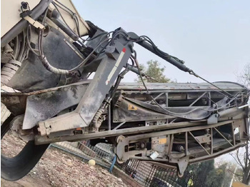 : фото в шапке страницы