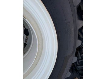 : фото в шапке страницы