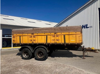 : фото в шапке страницы