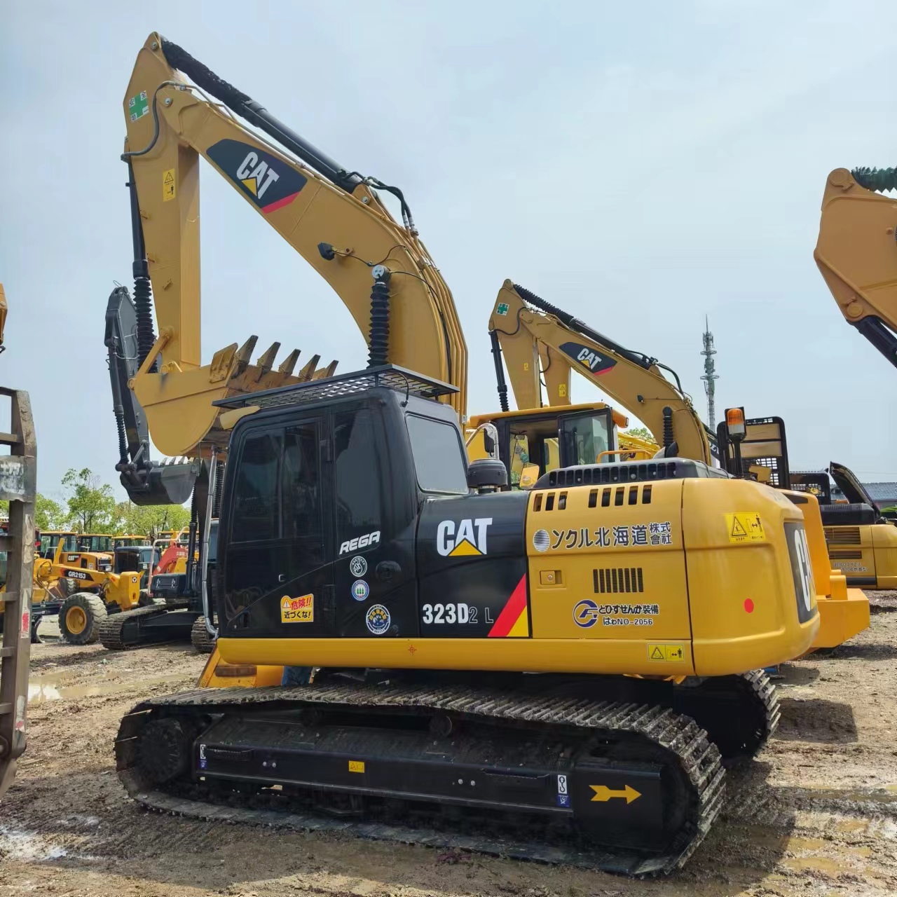 CATERPILLAR 323D2L в лизинг CATERPILLAR 323D2L: фото 1