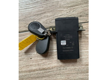 : фото в шапке страницы