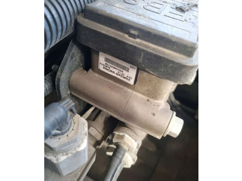 : фото в шапке страницы