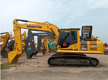 Гусеничный экскаватор KOMATSU PC200-8