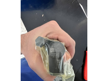 : фото в шапке страницы