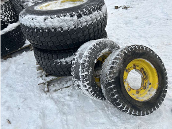 : фото в шапке страницы