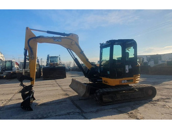 : фото в шапке страницы