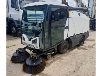 : фото в шапке страницы