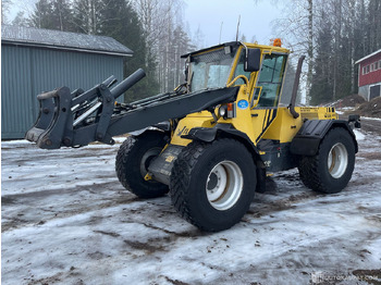 : фото в шапке страницы