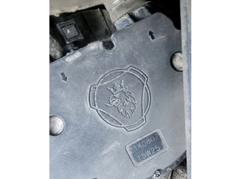 : фото в шапке страницы