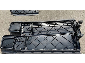 : фото в шапке страницы