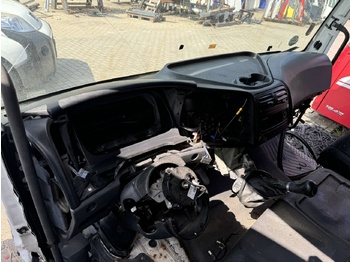 : фото в шапке страницы