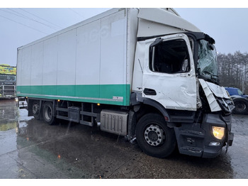 : фото в шапке страницы