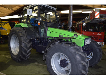 : фото в шапке страницы