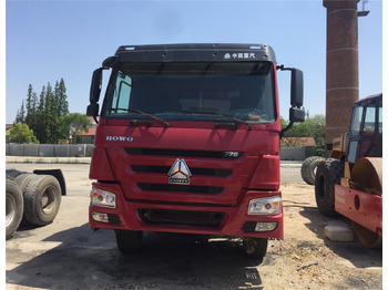 : фото в шапке страницы