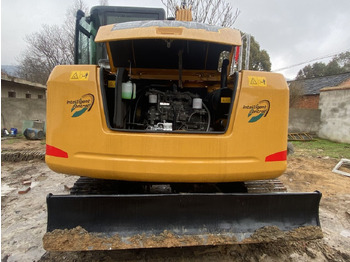 : фото в шапке страницы