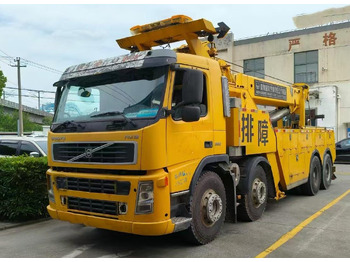 : фото в шапке страницы