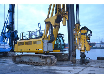 : фото в шапке страницы