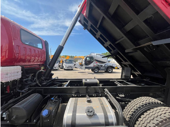 Новый Самосвал HYUNDAI с передним подъемником: фото 4