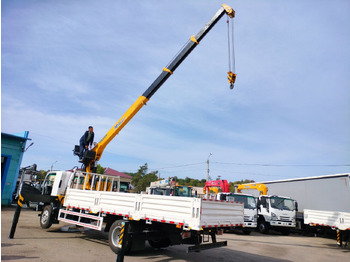 Новый Автоманипулятор Isuzu Elf с КМУ XCMG 6,3 т: фото 3 Новый Автоманипулятор Isuzu Elf с КМУ XCMG 6,3 т: фото 3