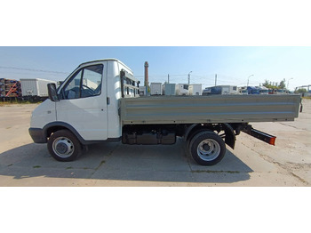 Новый Малотоннажный бортовой грузовик ГАЗ ГАЗ-33025-01750 бортовая платформа с каркасом и тентом: фото 4